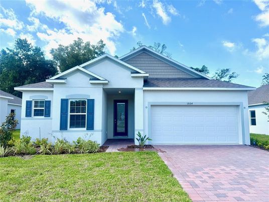 Attached, Exterior, Facade, Ranch