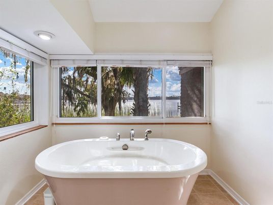 Bathroom, Free Standing Baths, Interior