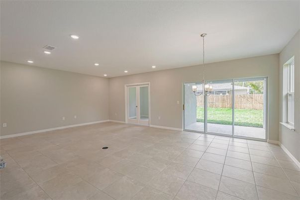 Empty room, Interior, Recessed Lighting