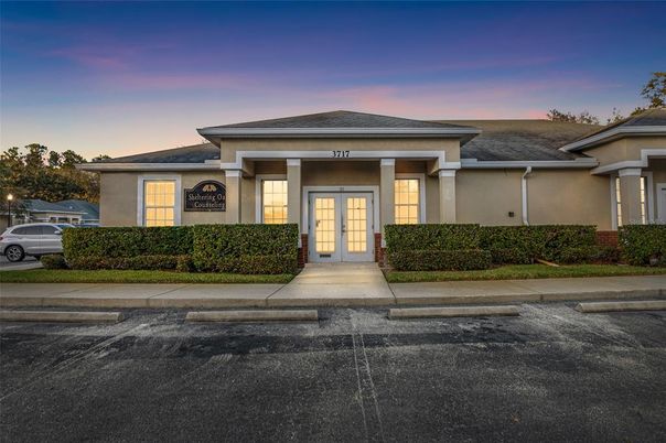 Exterior, Facade, Ranch