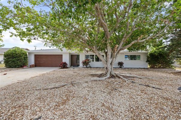 Attached, Backyard, Exterior, Facade, Ranch