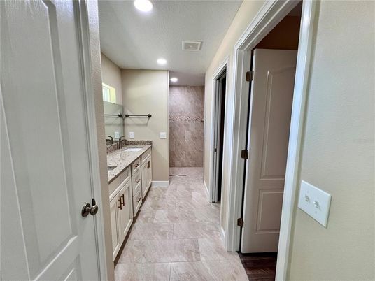 Bathroom, Dual Sink Vanities, Interior, Recessed Lighting