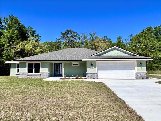 Attached, Exterior, Facade, Ranch