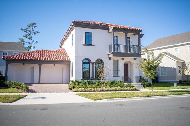 Attached, Exterior, Facade, Spanish Mediterranean