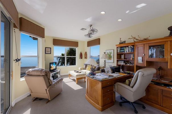 Home Office, Interior, Recessed Lighting, Water