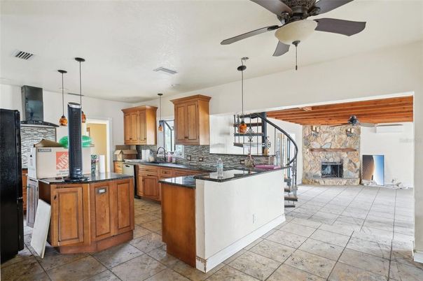 Fireplace, Interior, Kitchen, Pendant Lights