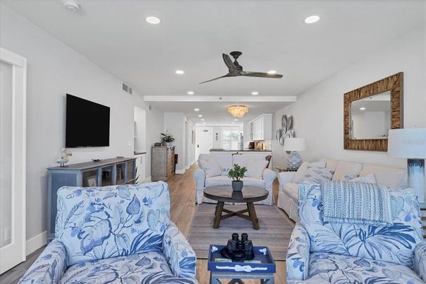Chandelier, Interior, Living room, Recessed Lighting, Wood Texture Flooring