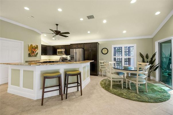 Dining room, Interior, Kitchen, Recessed Lighting, Stainless Steel Appliances