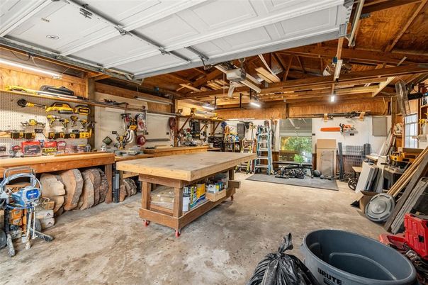 Fitness Equipment, Interior, Wooden Beams