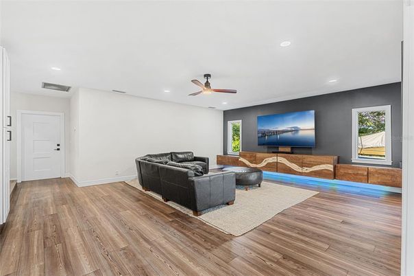 Interior, Living room, Recessed Lighting, Wood Texture Flooring