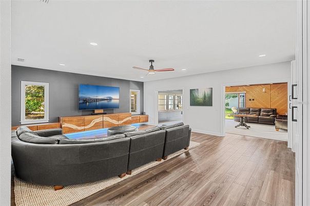 Interior, Living room, Recessed Lighting, Wood Texture Flooring