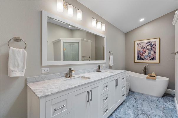 Bathroom, Dual Sink Vanities, Free Standing Baths, Interior, Marble, Recessed Lighting