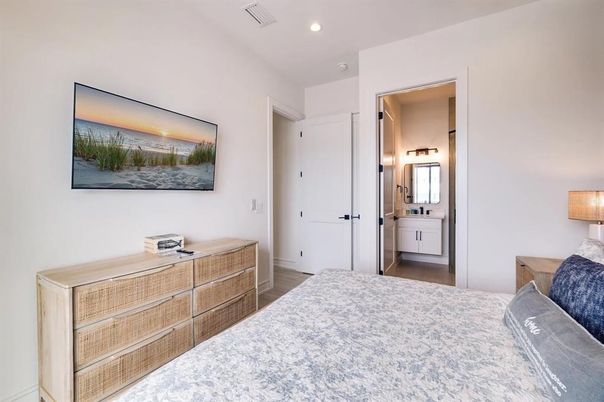 Bathroom, Bedroom, Interior, Recessed Lighting