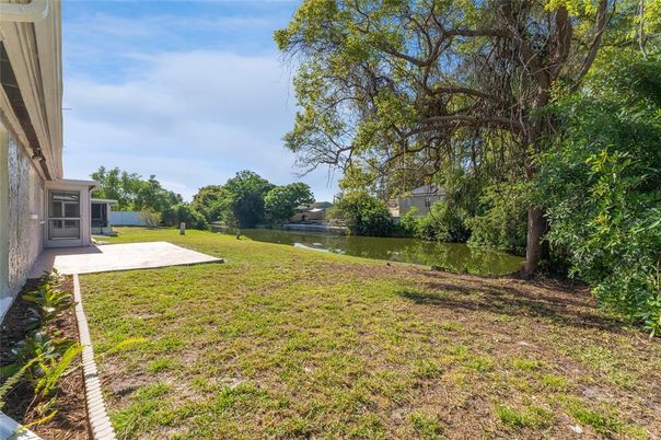 Backyard, Exterior, Lake