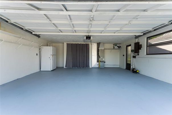 Garage, Interior