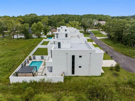Exterior, Drone