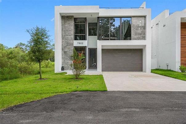 Attached, Exterior, Facade, Modern