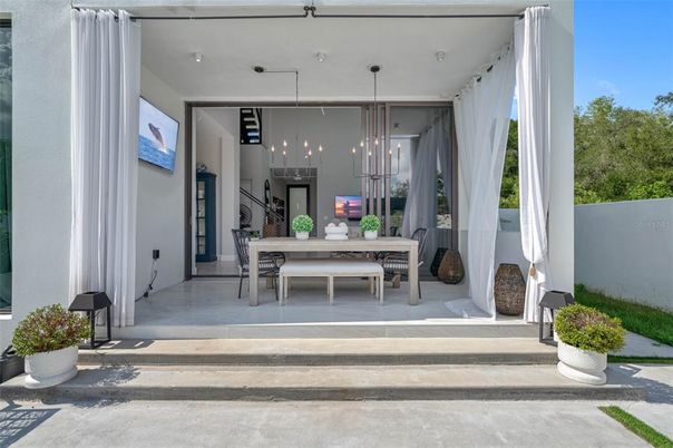 Dining room, Exterior, Interior, Pendant Lights