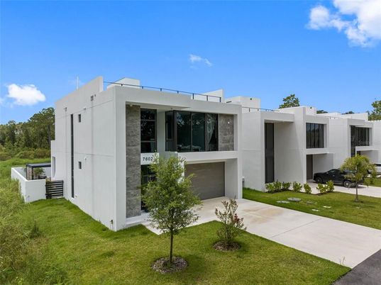 Attached, Backyard, Exterior, Facade, Modern