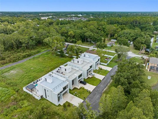 Exterior, Drone