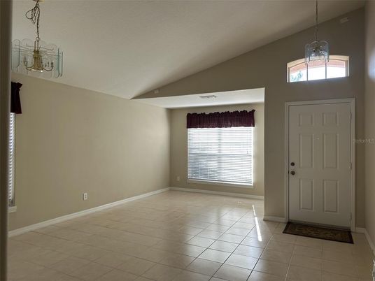Empty room, Interior, Pendant Lights
