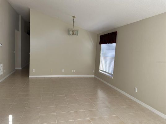 Empty room, Interior, Pendant Lights