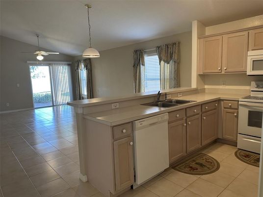 Interior, Kitchen, Pendant Lights, Stainless Steel Appliances