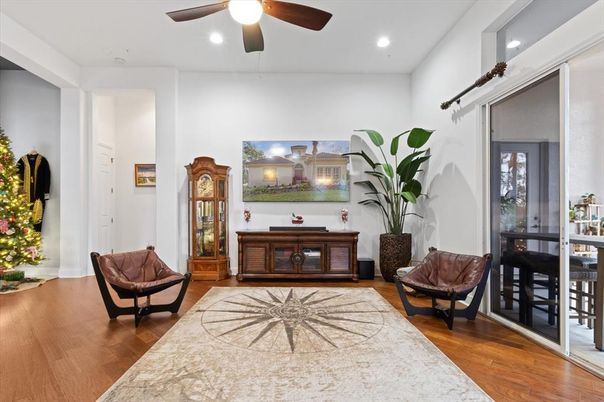 Interior, Recessed Lighting, Wood Texture Flooring