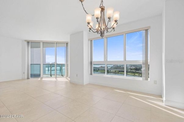 Chandelier, Empty room, Interior