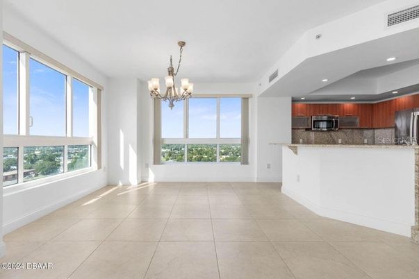 Chandelier, Interior, Kitchen, Recessed Lighting, Stainless Steel Appliances