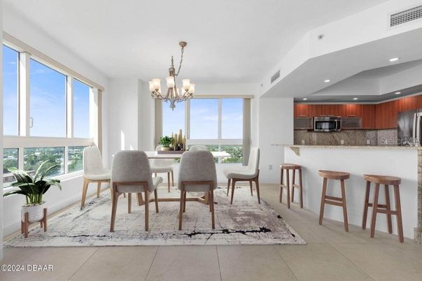 Chandelier, Dining room, Interior, Kitchen, Recessed Lighting, Stainless Steel Appliances