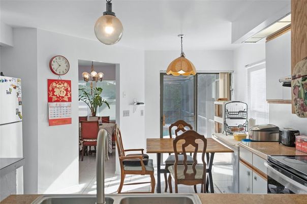 Dining room, Interior, Pendant Lights