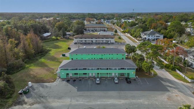 Exterior, Drone