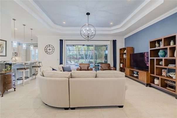 Interior, Living room, Pendant Lights, Recessed Lighting