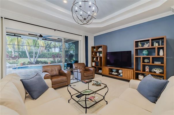 Chandelier, Interior, Living room