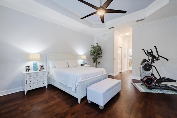 Bedroom, Fitness Equipment, Interior, Wood Texture Flooring