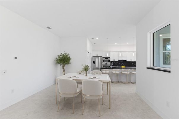 Dining room, Interior, Kitchen, Pendant Lights, Recessed Lighting, Stainless Steel Appliances