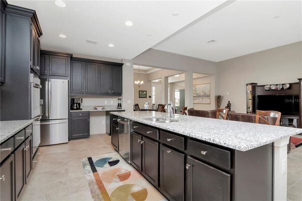 Chandelier, Dining room, Interior, Kitchen, Recessed Lighting, Stainless Steel Appliances