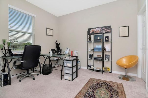 Home Office, Interior