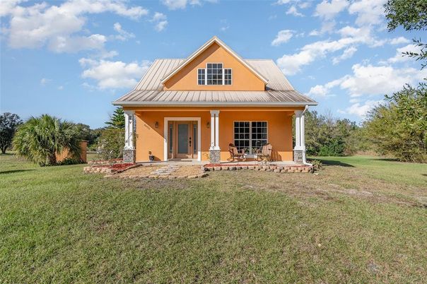 Backyard, Exterior, Facade, Farmhouse