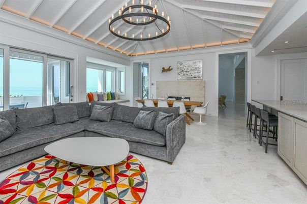 Chandelier, Dining room, Interior, Living room, Water