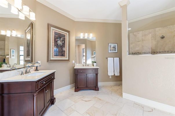 Bathroom, Dual Sink Vanities, Interior