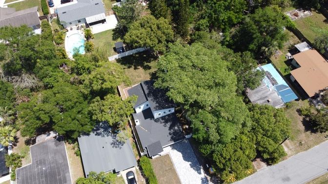 Exterior, Drone