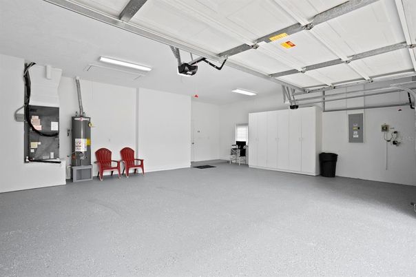 Garage, Interior