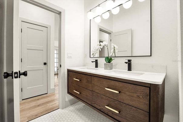Bathroom, Dual Sink Vanities, Interior, Wood Texture Flooring