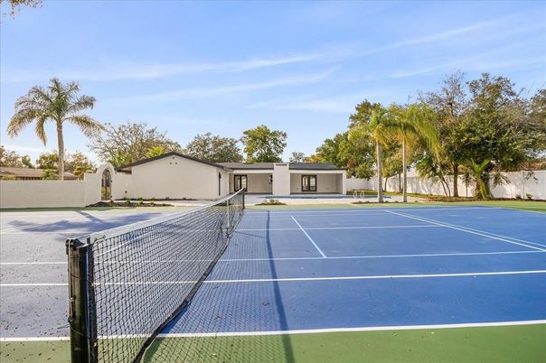 Exterior, Tennis Courts