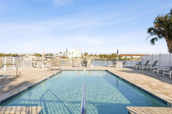 Exterior, Pool, Water