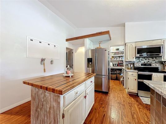 Interior, Kitchen, Stainless Steel Appliances, Wood Texture Flooring