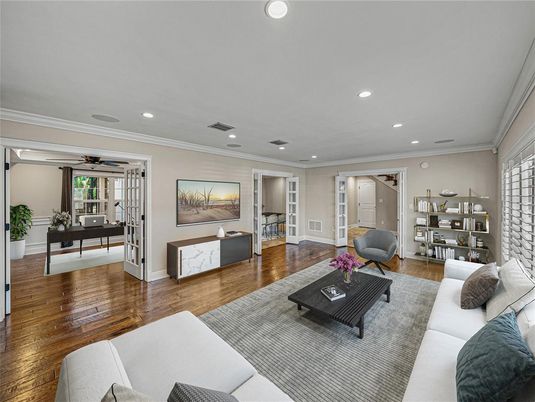 Interior, Living room, Recessed Lighting, Wood Texture Flooring