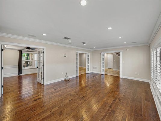 Empty room, Interior, Recessed Lighting, Wood Texture Flooring